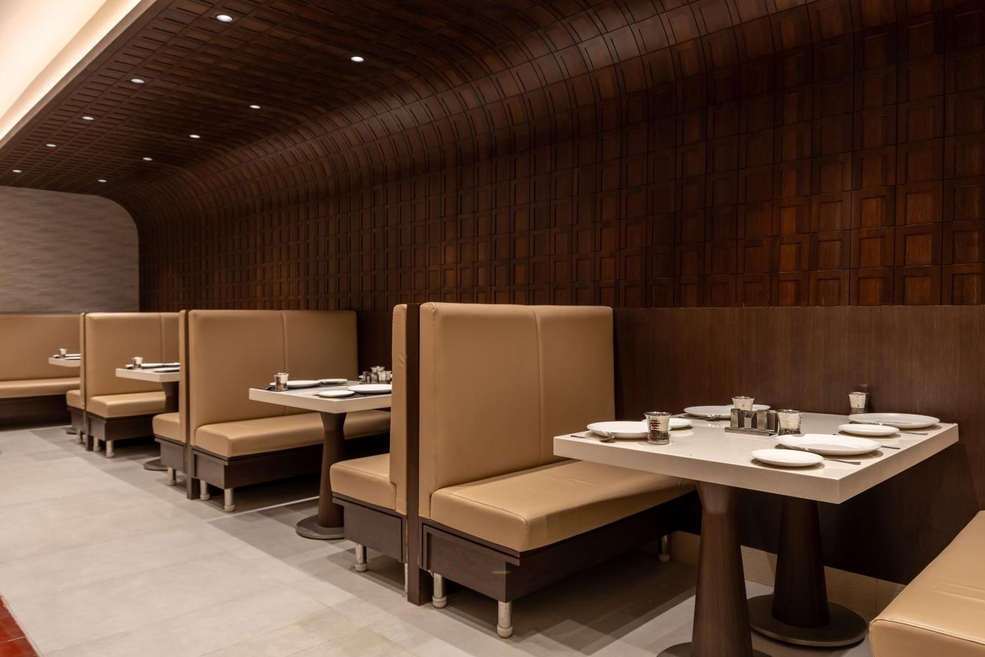 Copper Leaf Hotels, Tirunelveli Esterno foto