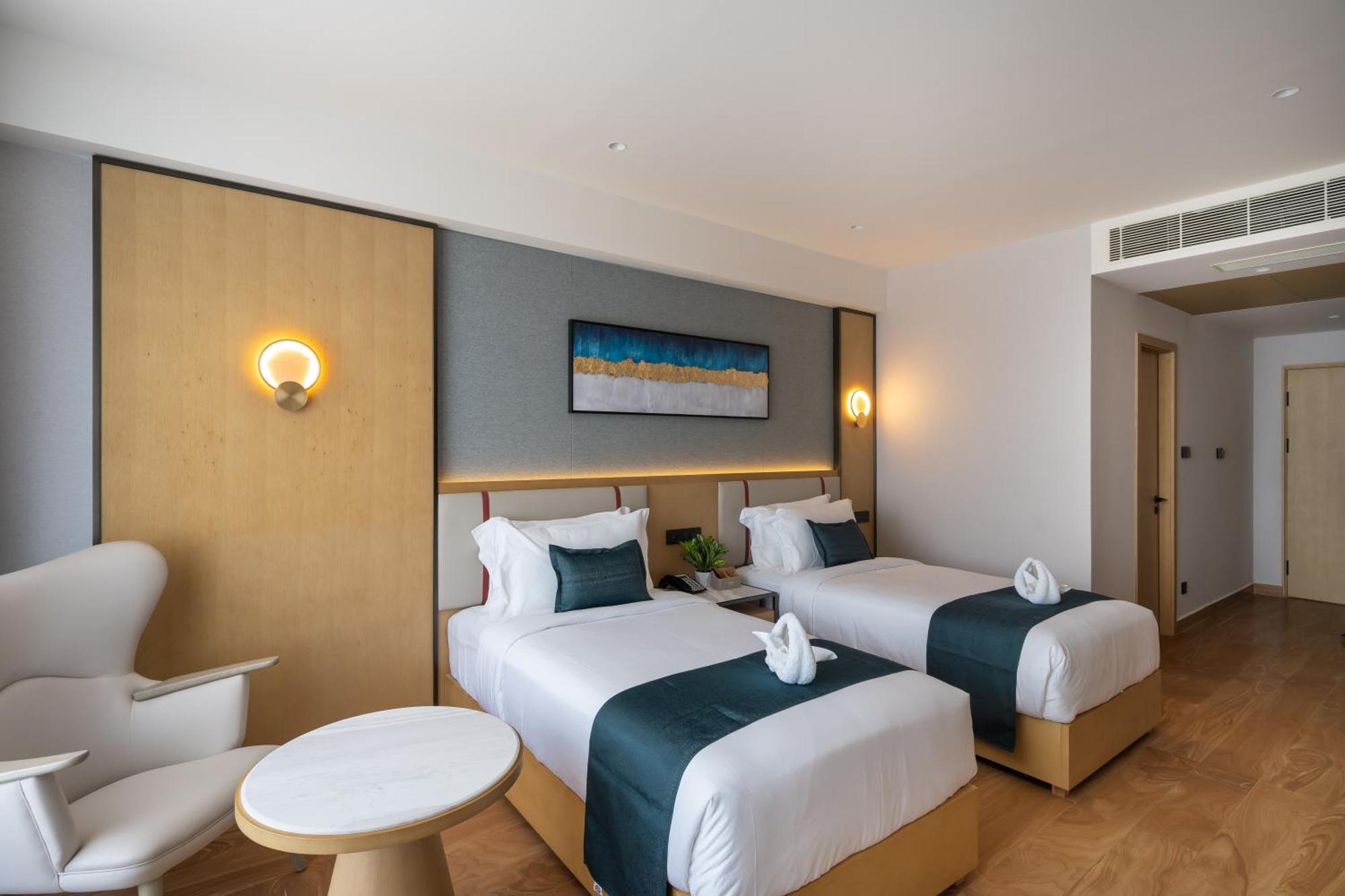 Copper Leaf Hotels, Tirunelveli Esterno foto